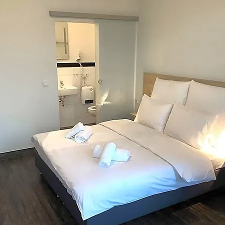 Hotell Mozart 3*